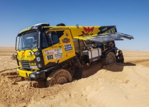 Martin Macík si veze zlato a mozoly ze saharské Rally EL Chott / Foto zdroj: Big Shock Racing