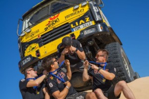 Martin Macík si veze zlato a mozoly ze saharské Rally EL Chott / Foto zdroj: Big Shock Racing