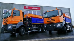TATRA TRUCKS dodala nová vozidla pro údržbu komunikací s nástavbami Schmidt / Foto zdroj: TATRA TRUCKS a.s.