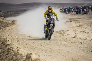 Macík i Brabec si sáhli na dno svých sil, ale nejdrsnější etapu nakonec zdolali / Foto zdroj: Big Shock Racing