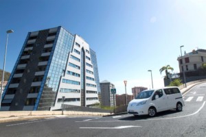 Vylepšený Nissan e-NV200: Revoluce na trhu menších užitkových vozidel. Dodávka s nulovými emisemi nyní s větším dojezdem. / Foto zdroj: NISSAN