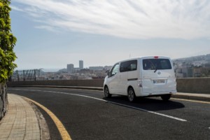 Vylepšený Nissan e-NV200: Revoluce na trhu menších užitkových vozidel. Dodávka s nulovými emisemi nyní s větším dojezdem. / Foto zdroj: NISSAN